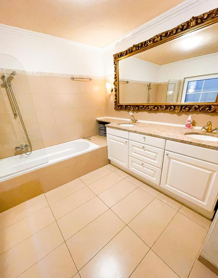 Stylische Wohnung Mit Charme Ravensburg Esterno foto